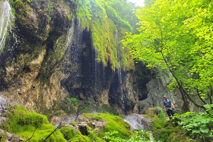 Discover Apuseni Mountains - Scarita Summit,Sipote Waterfall and Dumesti Village