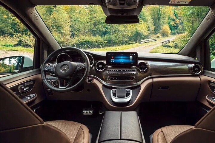 Private Transfer Lourdes Airport LDE to Lourdes City by Van