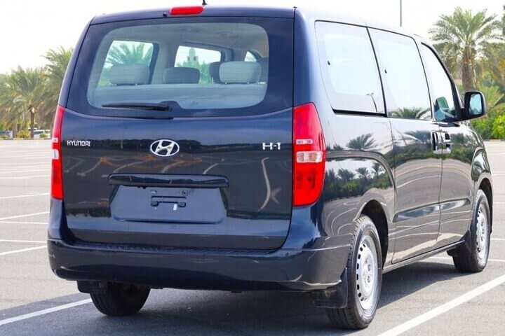 Private Transfer Bariloche Airport BRC to Bariloche or Villa La Angostura by van