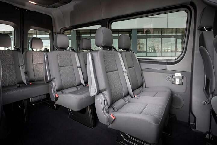 Private Transfer Bariloche Airport to Bariloche or Villa La Angostura by minibus