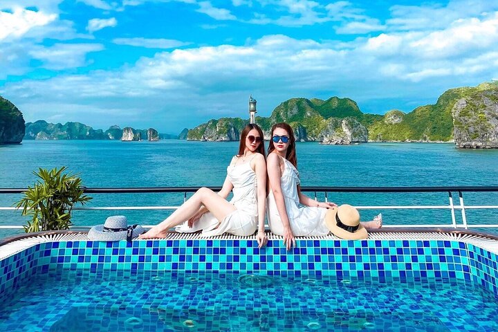Amazing Cruise - Luxury Day Tour from Ha Long Bay