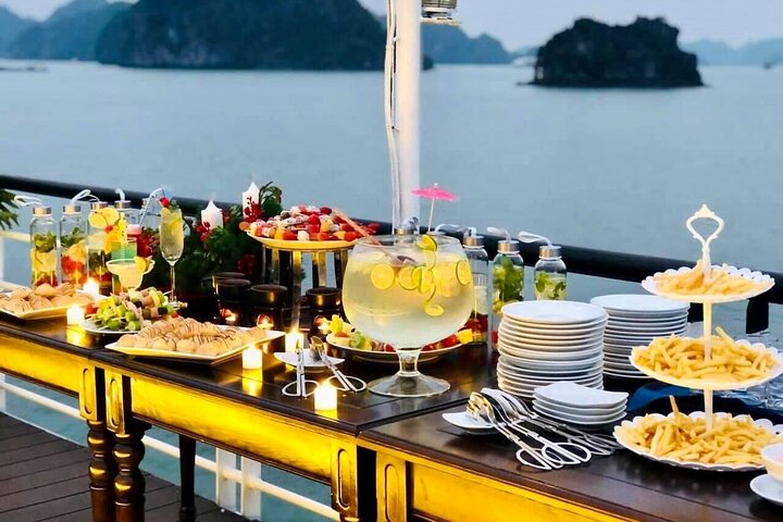 Amazing Cruise - Luxury Day Tour from Ha Long Bay