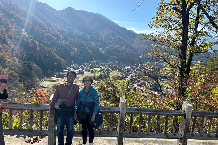 1 Day Private Charter Tour to Shirakawa-go & Takayama
