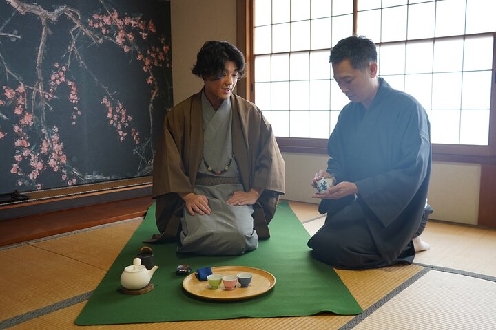 Supreme Sencha: Tea Ceremony & Making Experience in Hakone