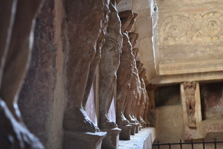 Pompeii & Villa of Mysteries Small Group Tour with Archaeologist