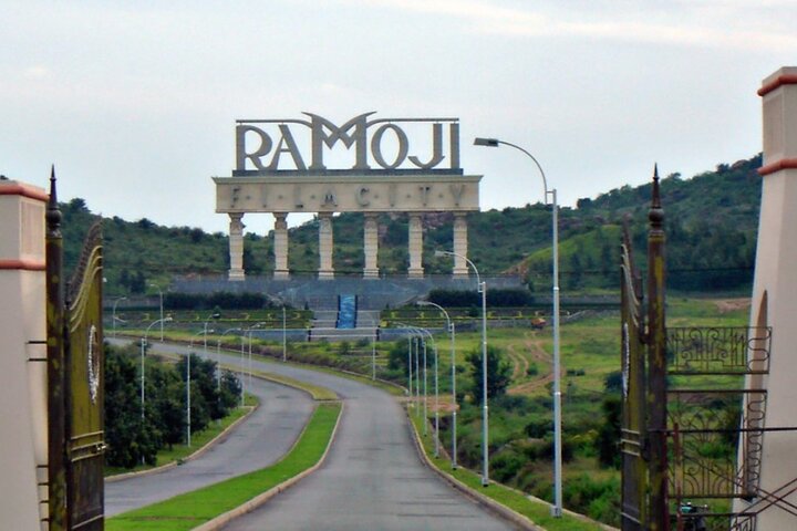 Hyderabad: Ramoji Film City & Star Experience with Lunch