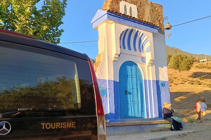 One Way Shared Transfer from Chefchaouen to Fes