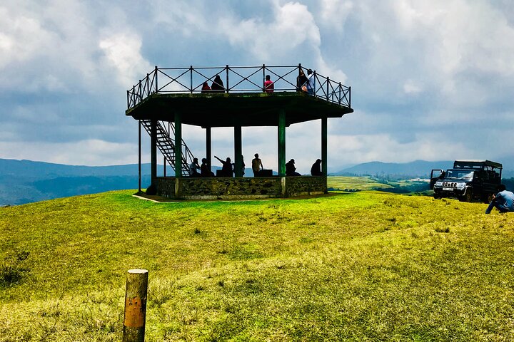 Private 8 Days Tour in Sri Lanka with Transfer and Accommodation