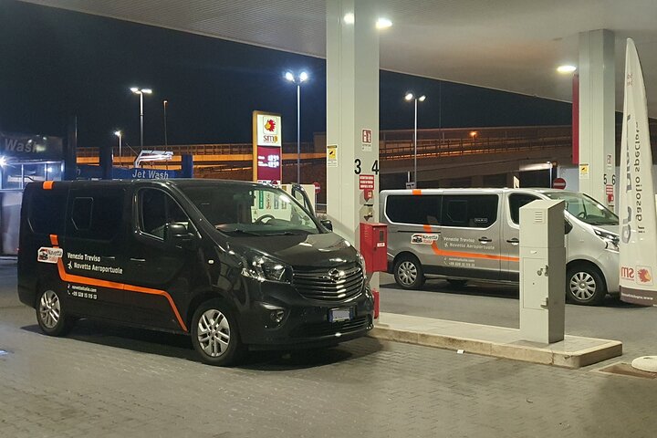 Private Transfer from Nuuk City Hotels to Nuuk Cruise Port