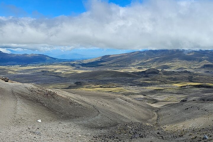 Strenuously Cotopaxi Volcano and birding by the lagoon