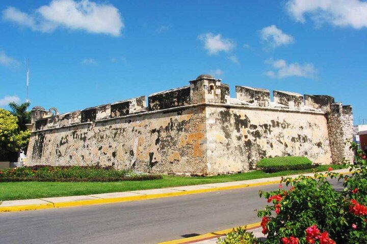 Experience Campeche : evening tour with sunset and typical dinner