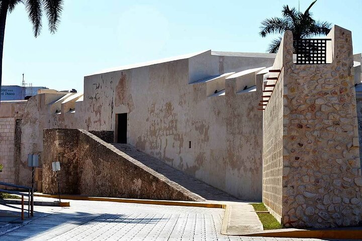 Experience Campeche : evening tour with sunset and typical dinner