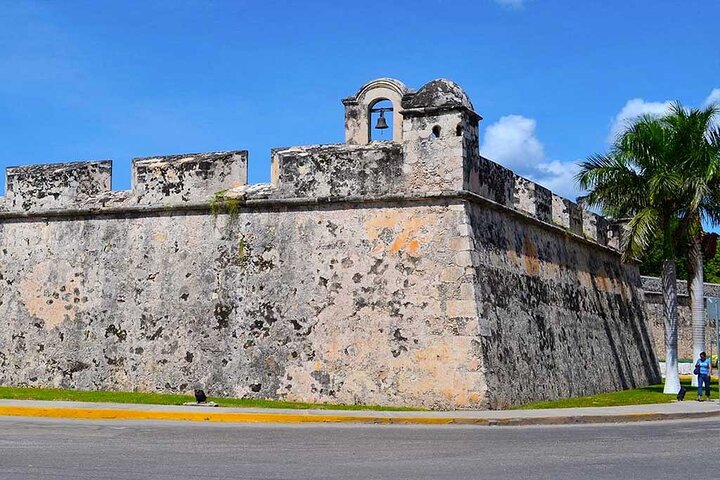 Experience Campeche : evening tour with sunset and typical dinner