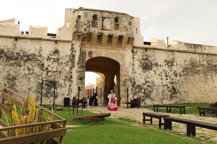 Experience Campeche : evening tour with sunset and typical dinner