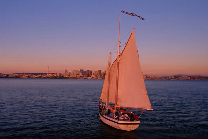 Evening Colors Sunset Sail Tour in Seattle