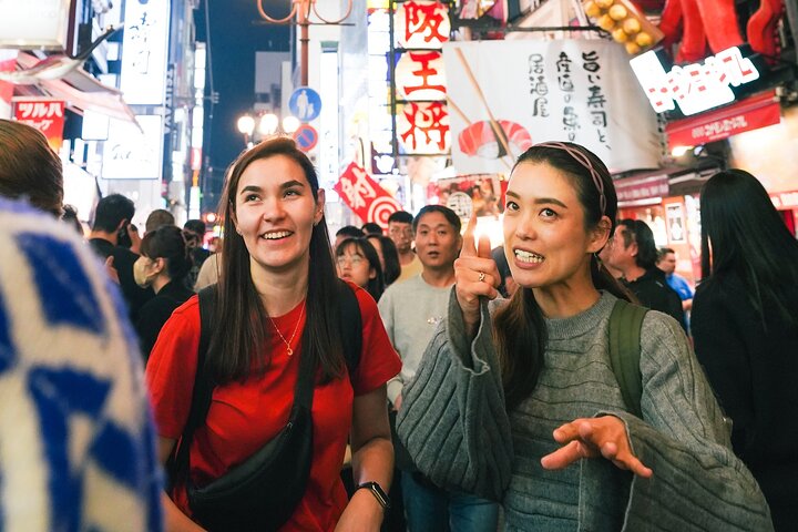 Osaka Bar Hopping Night Walking Tour in Namba (3 bars, 6 tastes)