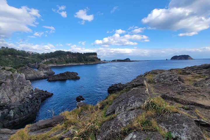 Package tour of All areas of Jeju Island-(East &South &West)