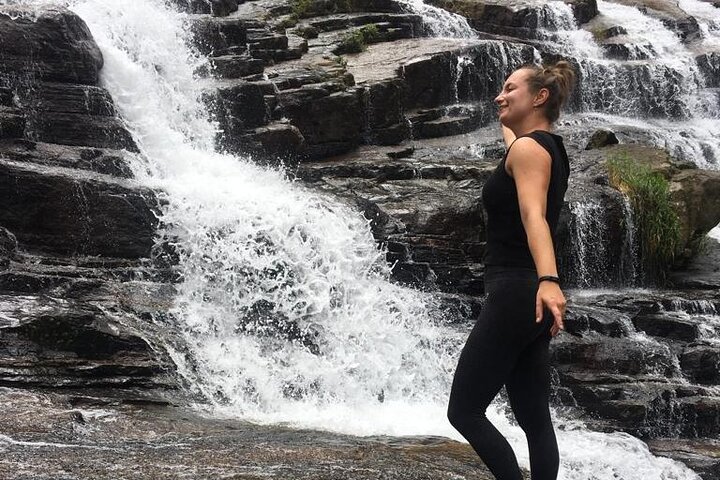 Half-Day Private Trip to Waterfalls and Tea Factory