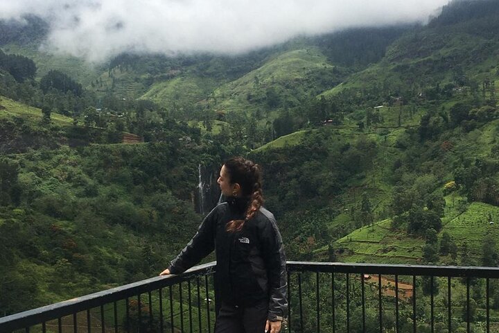 Half-Day Private Trip to Waterfalls and Tea Factory
