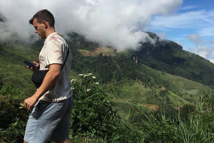 Half-Day Private Trip to Waterfalls and Tea Factory