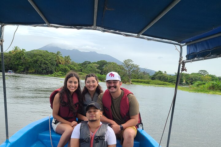 Best of Granada, Mirador de Catarina and Masaya Volcano Tour