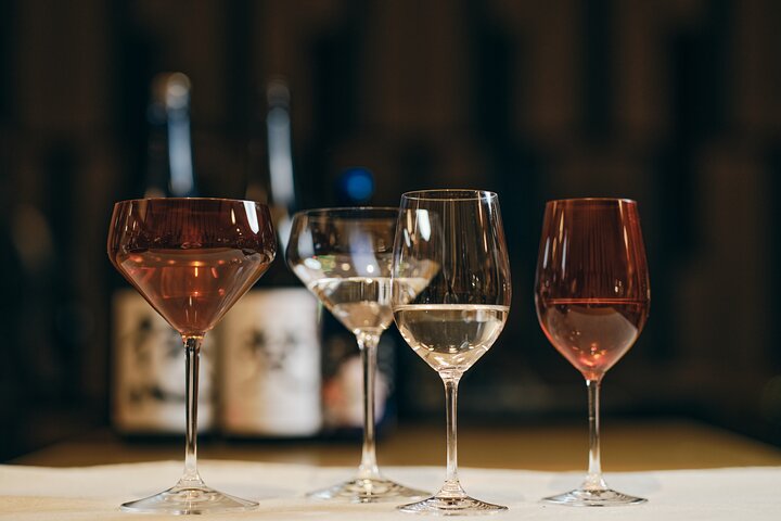 Experience Tasting Fukui's Local Sake in Lacquered Glasses