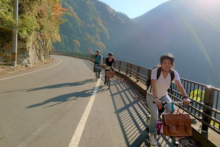 Iya Valley BROMPTON Slow Cycling Tour