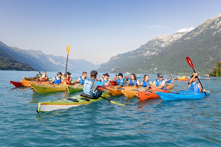 Kayak Tour of the Turquoise Lake Brienz