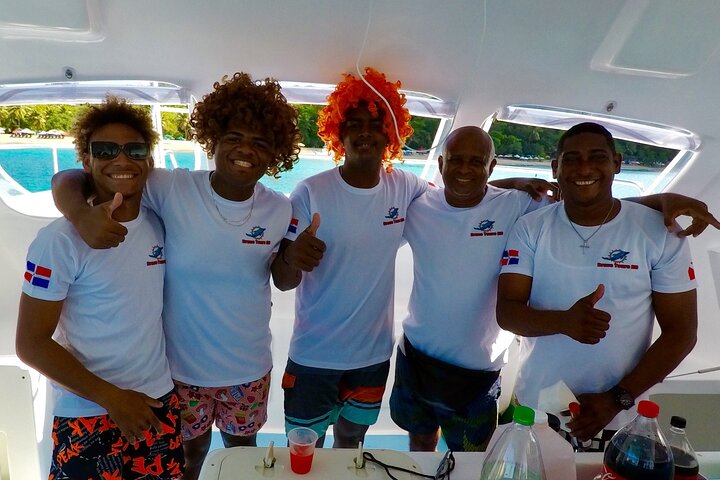 VIP Party Boat & Snorkeling