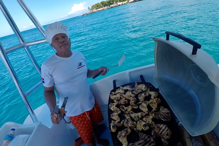 VIP Party Boat & Snorkeling at Sosua Bay