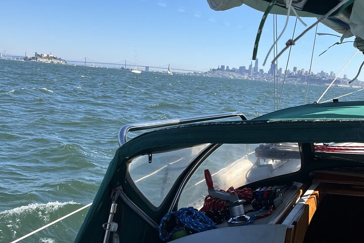 2hr. PRIVATE Sailing Experience on San Francisco Bay (6 Guests)