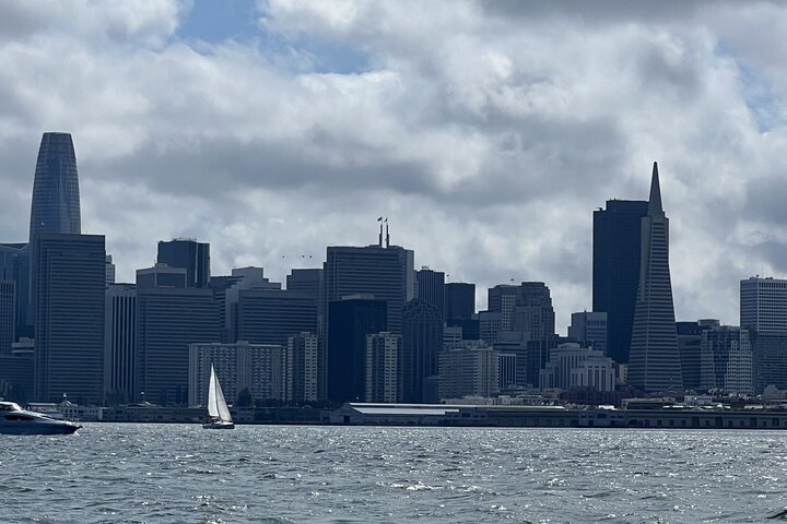 2hr. PRIVATE Sailing Experience on San Francisco Bay (6 Guests)
