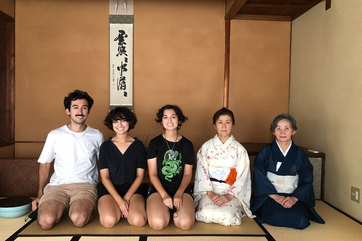 Kanazawa Customized Half-Day Tour with Licensed Local Guide
