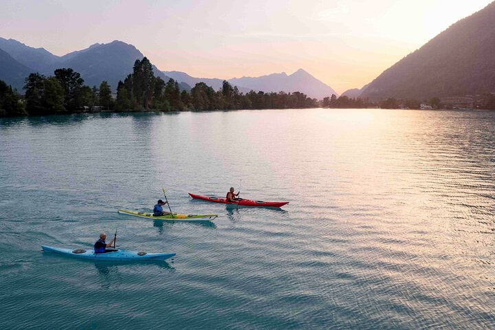 Kayak Tour of the Turquoise Lake Brienz