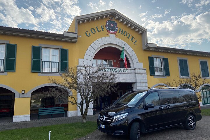 Como City: Private transfer to/from Malpensa Airport