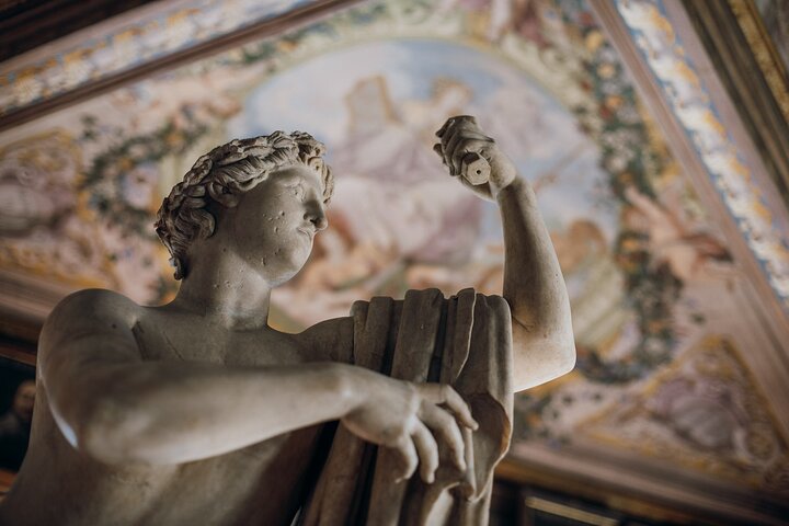 Florence in a Day: Skip the line David, Uffizi, Duomo & City Tour