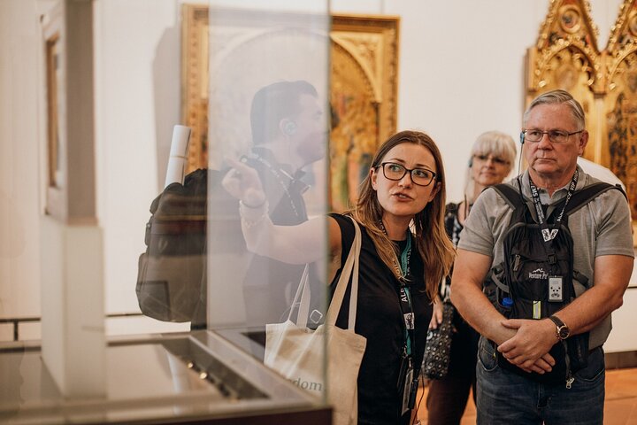 Florence in a Day: Skip the line David, Uffizi, Duomo & City Tour