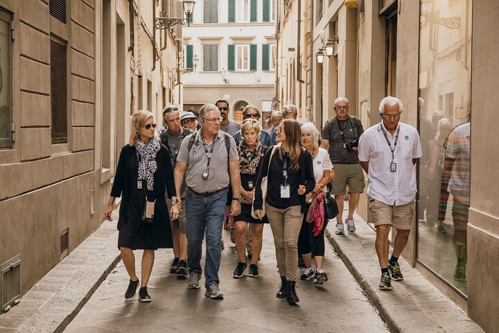 Florence in a Day: Skip the line David, Uffizi, Duomo & City Tour