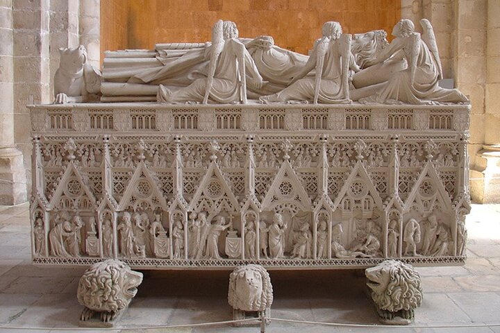 Alcobaça and Batalha Monasteries: Private Tour