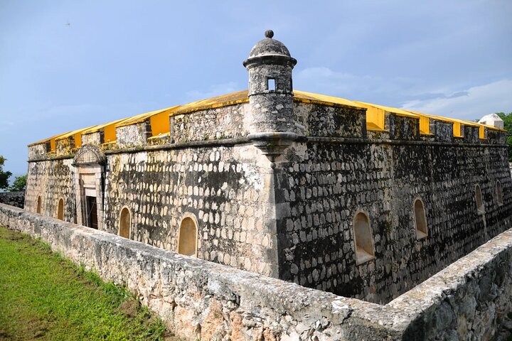 Experience Campeche : evening tour with sunset and typical dinner