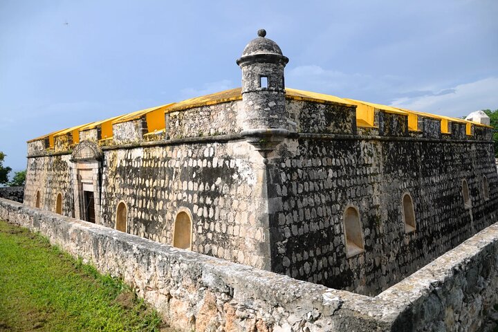 Experience Campeche : evening tour with sunset and typical dinner