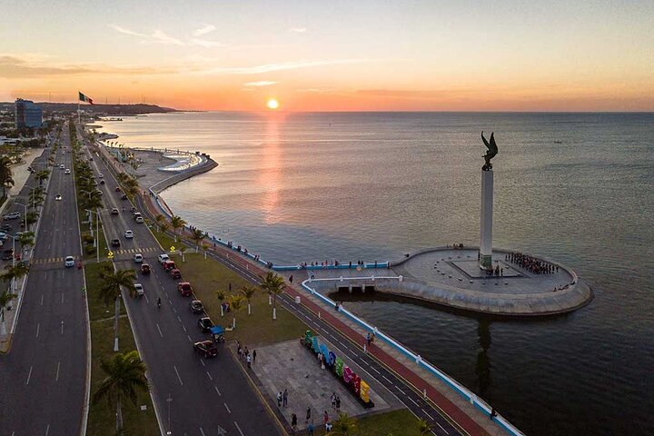 Experience Campeche : evening tour with sunset and typical dinner
