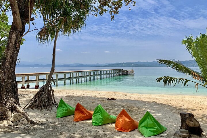 Lihaga Island (white sand island) swimming twice, including lunch and tickets