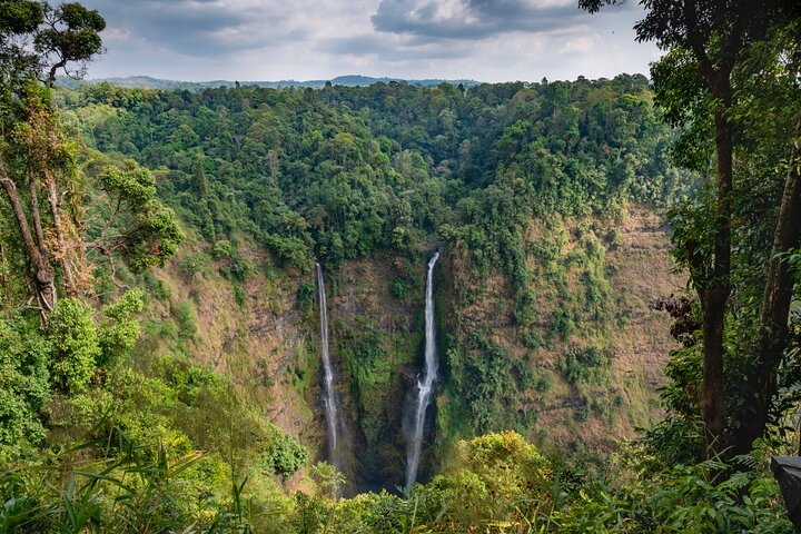 Private Bolaven Plateau Waterfall Trek Tour in Pakse