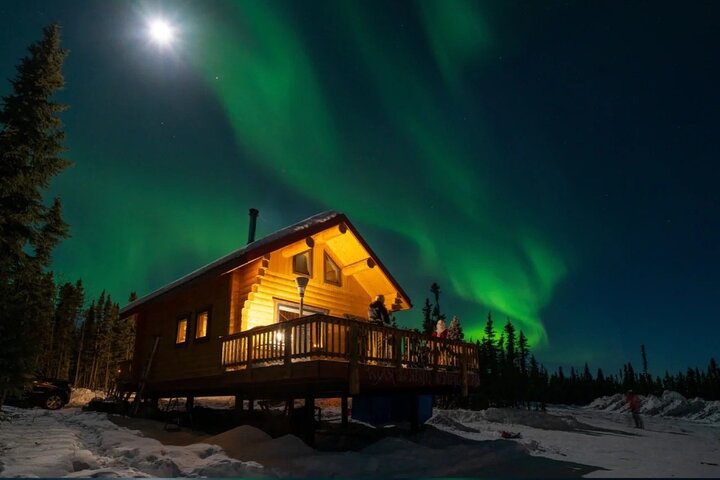 Mountaintop 360° Best Alaskan Cabin with Photography @Aurora Camp