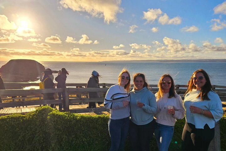Phillip Island: Golden Hour Penguin Express Tour w/ Island Pickup