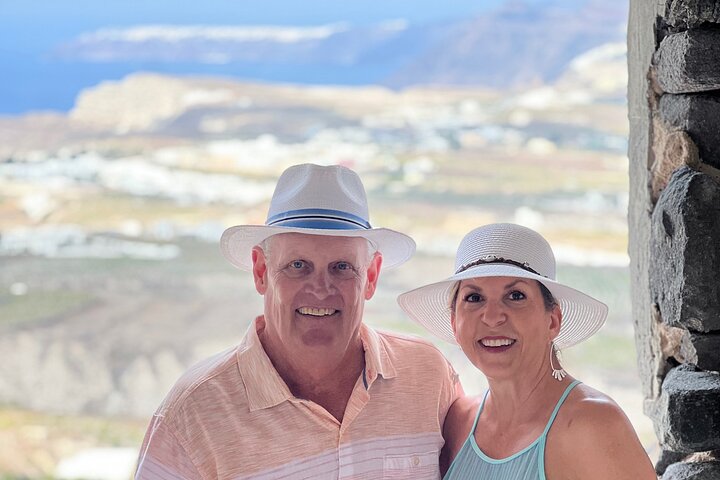Private Tailor-Made Santorini Land Tour with a Local Driver
