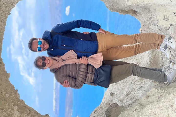 Private Tailor-Made Santorini Land Tour with a Local Driver
