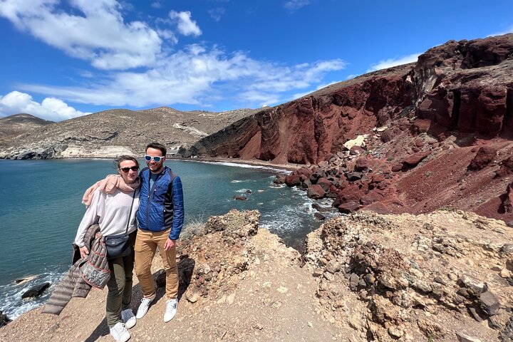 Private Tailor-Made Santorini Land Tour with a Local Driver