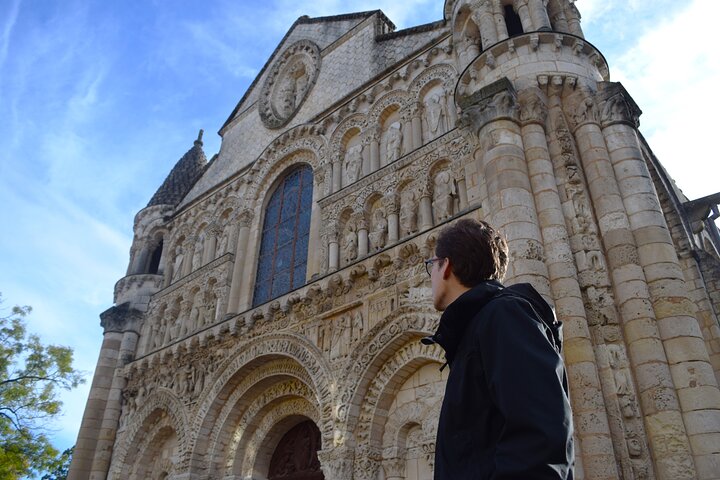 Poitiers: Historic City Center Private Tour